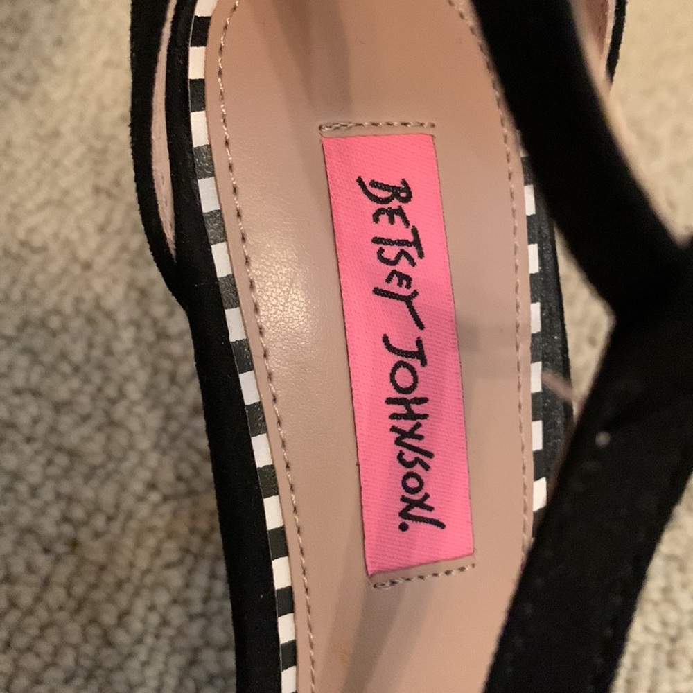 Betsey Johnson pumps - Picture 5 of 6